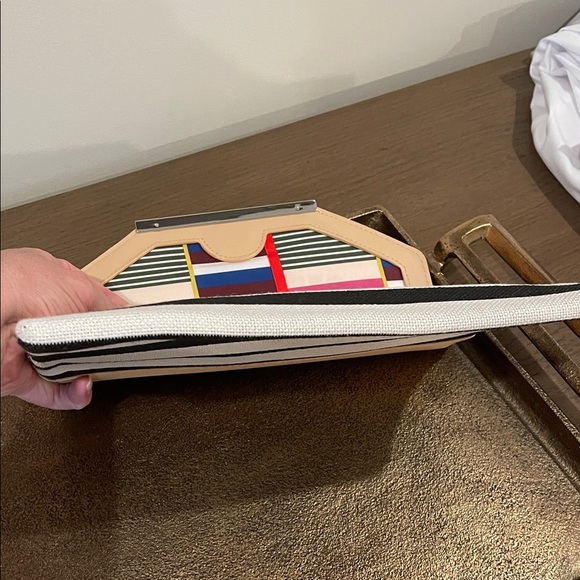 Stella and Dot clutch - Picture 5 of 7